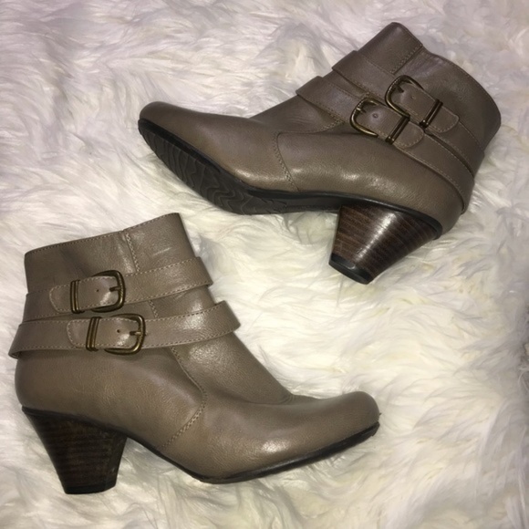 bare traps goldie bootie